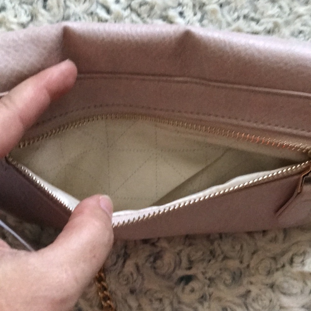 Crossbody clutch handbag by Kensie. Gold Chain for added detail. - Picture 10 of 16